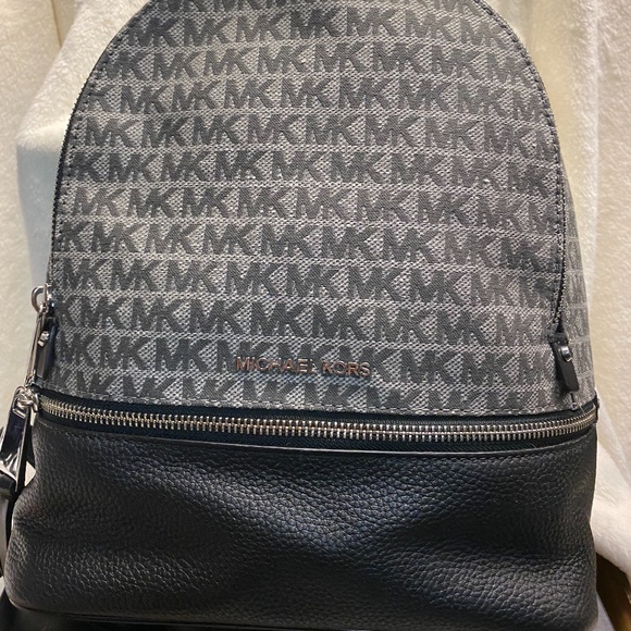 Michael Kors Rhea Medium Logo Backpack - Picture 2 of 4